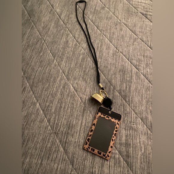 Bath and Body Works Pocketbac card holder cheetah print lanyard - Picture 1 of 4